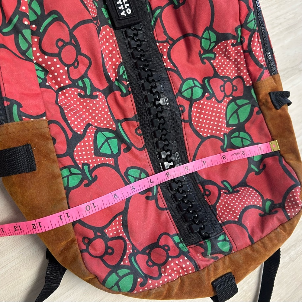 Hello Kitty X Ecomo‎ Red Apple Large Zipper Backpack RARE - Picture 8 of 13